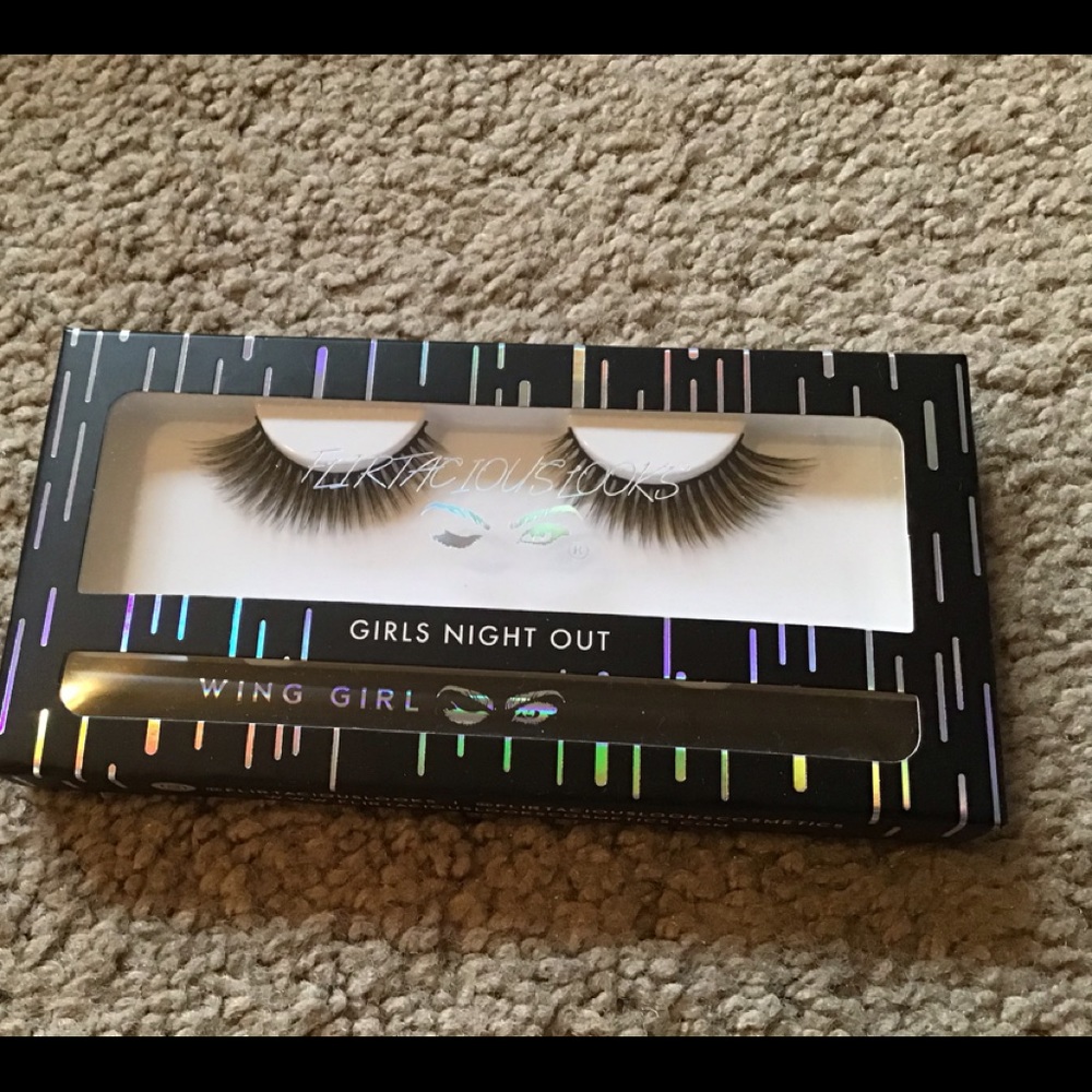 6/$25 | Girls Night Out Lashes Pack